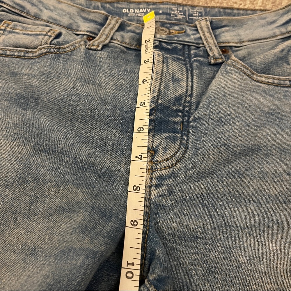 ✨Old Navy High Rise Straught Light Blue Skinny Jeans | Denim | Size 4 - Picture 8 of 9
